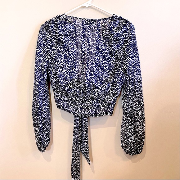 Vici Top - Picture 2 of 6